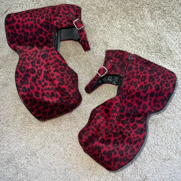 Vintage 90s Platforms-Red Leopard Velvet Morbid Threads Mary Janes 8.5 (*read) - Picture 5 of 16